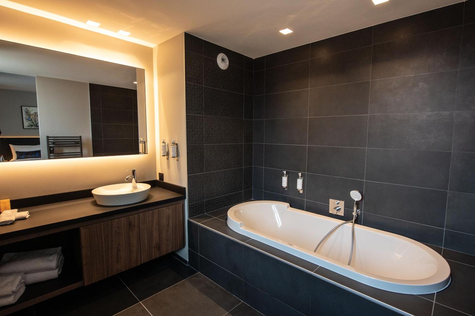 Best Western Premier Le Chapitre Hotel And Spa Remiremont Zewnętrze zdjęcie
